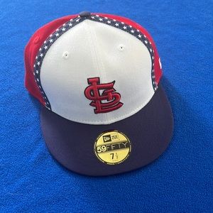 St. Louis Cardinals Fitted Baseball Hat 7 1/2 Never Worn